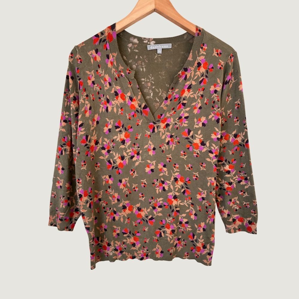 Daniel Rainn Fall Olive Green Floral Split V-Neck 3/4 Sleeve Sweater Size M